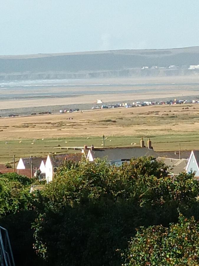 Contemporary One Bed Studio. Sea Views And Parking Westward Ho!  Exterior foto