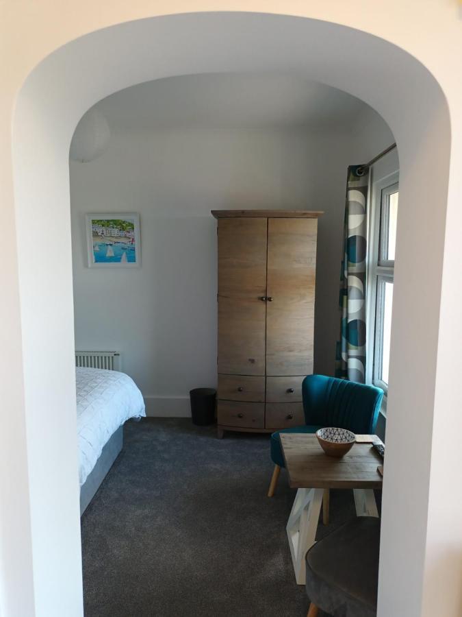 Contemporary One Bed Studio. Sea Views And Parking Westward Ho!  Exterior foto
